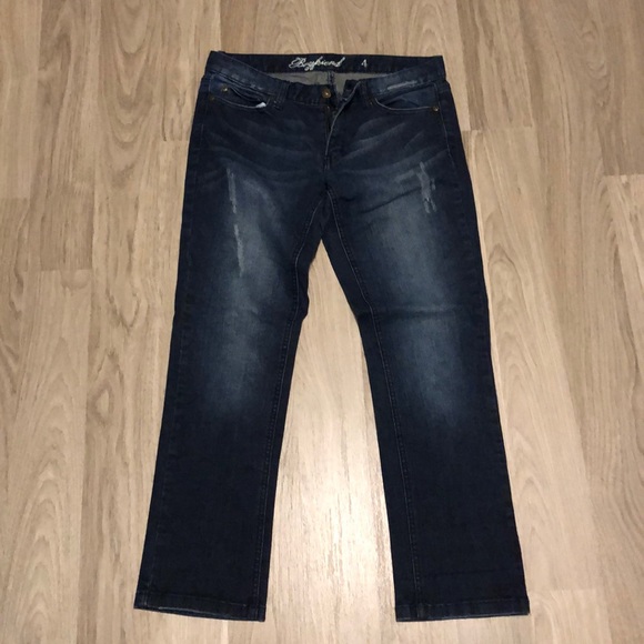 Tommy Hilfiger Denim - Tommy Hilfiger size 4 ankle jean. Distressed look.
